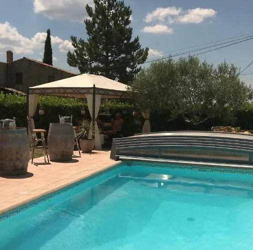 לינה וארוחת בוקר Les Secrets Du Mistral