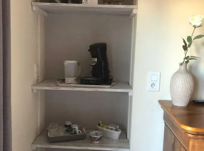 לינה וארוחת בוקר Les Secrets Du Mistral וואלנסול