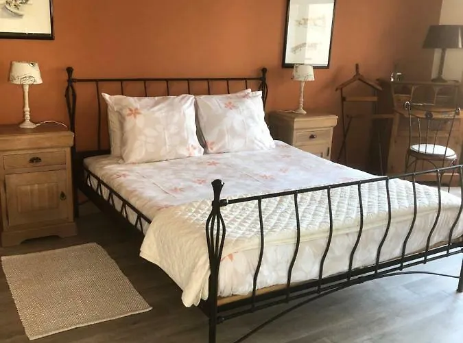 Les Secrets Du Mistral 3*