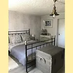 Le Temps Des Cigales 1 Bed & Breakfast 3*