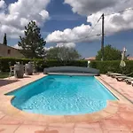 Le Temps Des Cigales 1 Bed & Breakfast