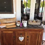 Bed & Breakfast Le Temps Des Cigales 1