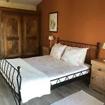 Le Temps Des Cigales 1 Bed & Breakfast Valensole