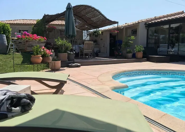 Les Secrets Du Mistral Bed & Breakfast 3*